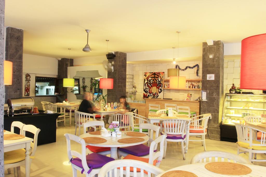Hotel Karthi Kuta Kuta Lombok Exteriör bild