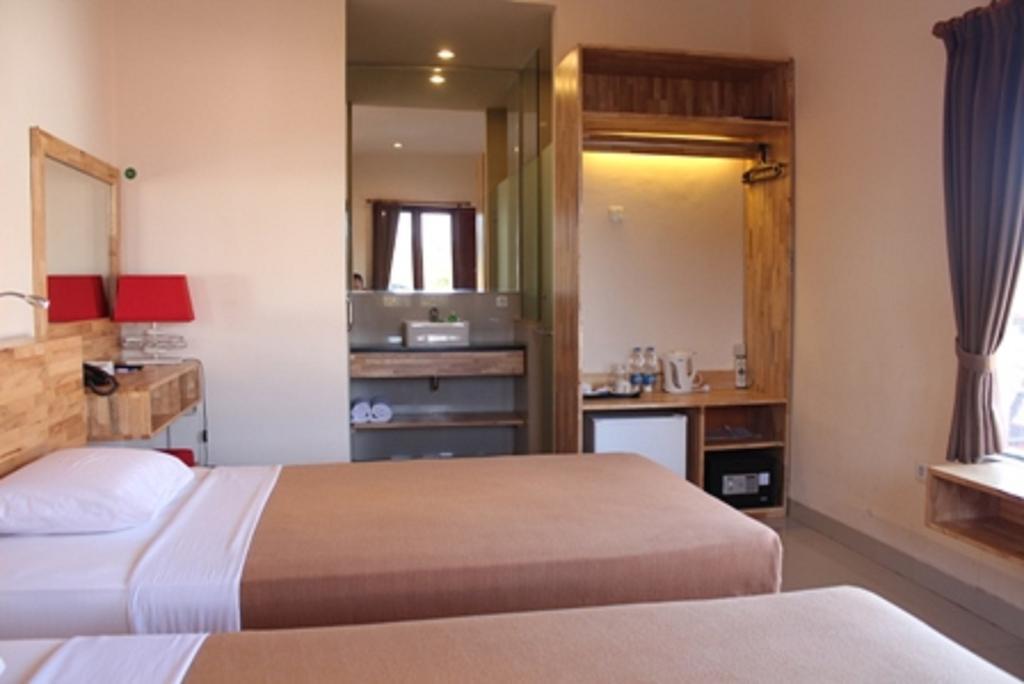 Hotel Karthi Kuta Kuta Lombok Exteriör bild